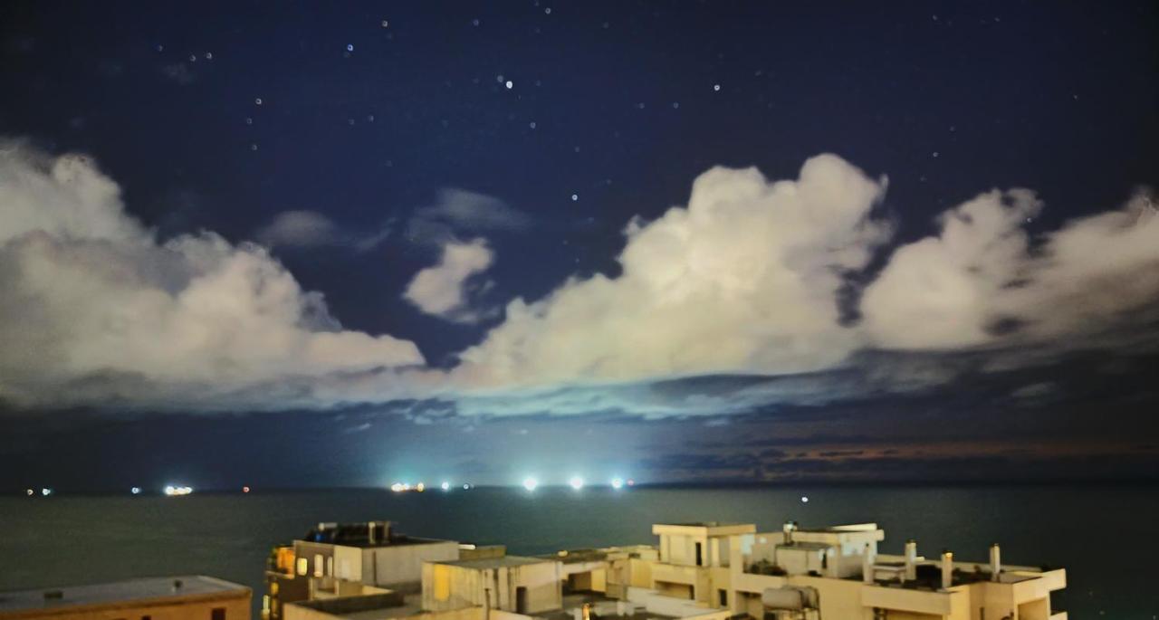 Sunset Seaview Apartment Dıraç Dış mekan fotoğraf